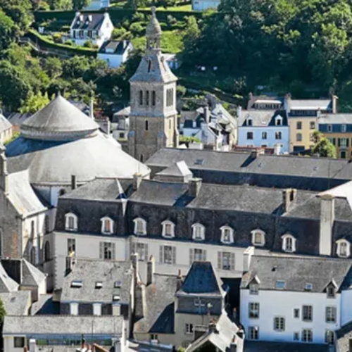 Traitement bois de l'église Sainte-Croix à Quimperlé - Rolland des bois - traitement mérule Brest Morlaix Quimper Concarneau